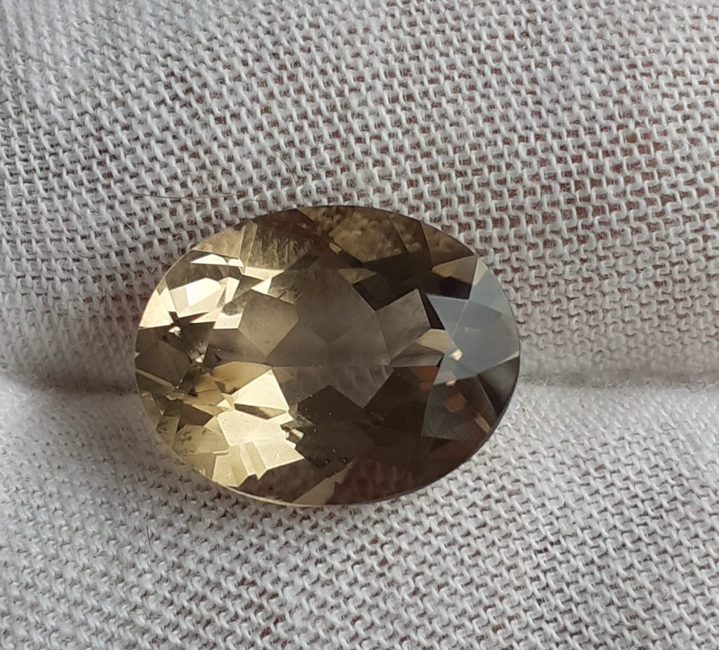 Quartz citrine taille ovale